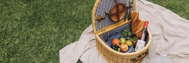 Picknicken tijdens een zeilvakantie