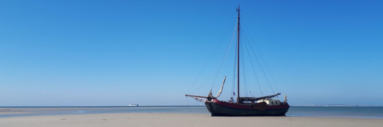 Traditioneel zeilschip Lotus